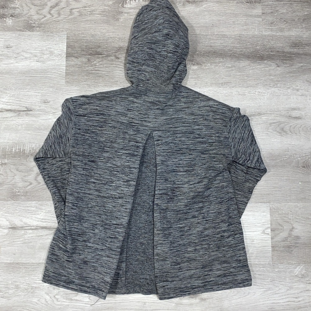 Nike Tech Fleece - Picture 2 of 2